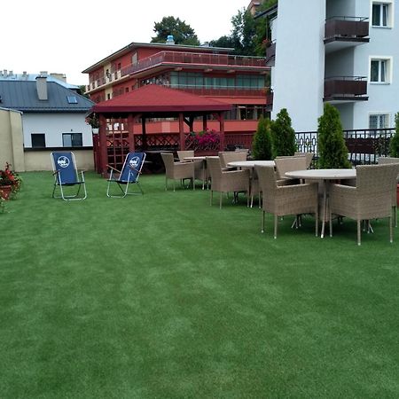 Hotel *** Nat Krynica-Zdrój Extérieur photo