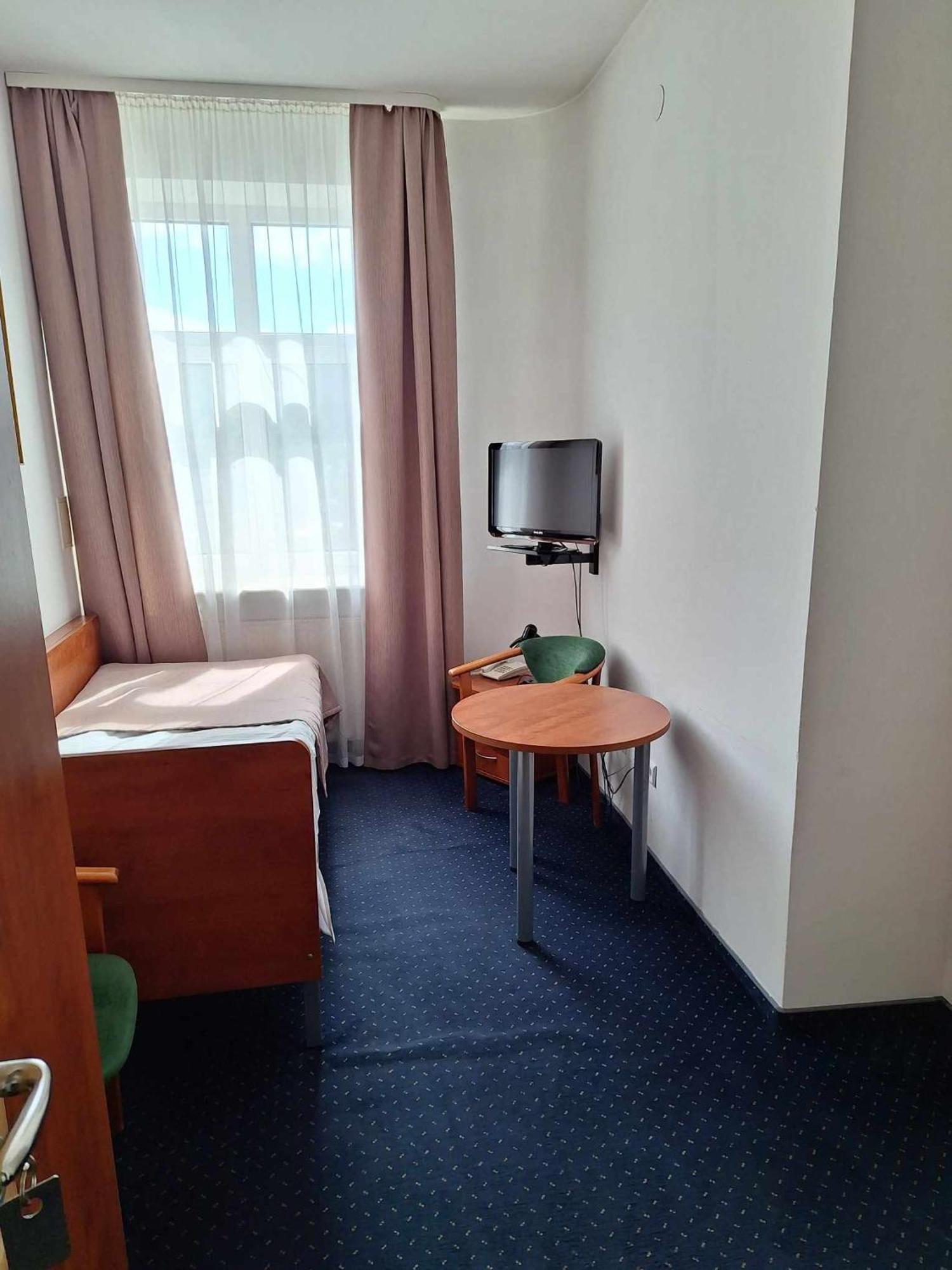Hotel *** Nat Krynica-Zdrój Extérieur photo