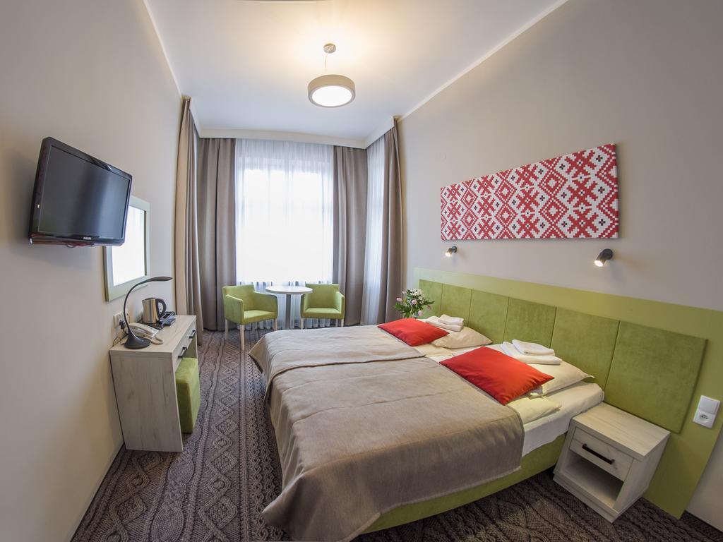 Hotel *** Nat Krynica-Zdrój Extérieur photo