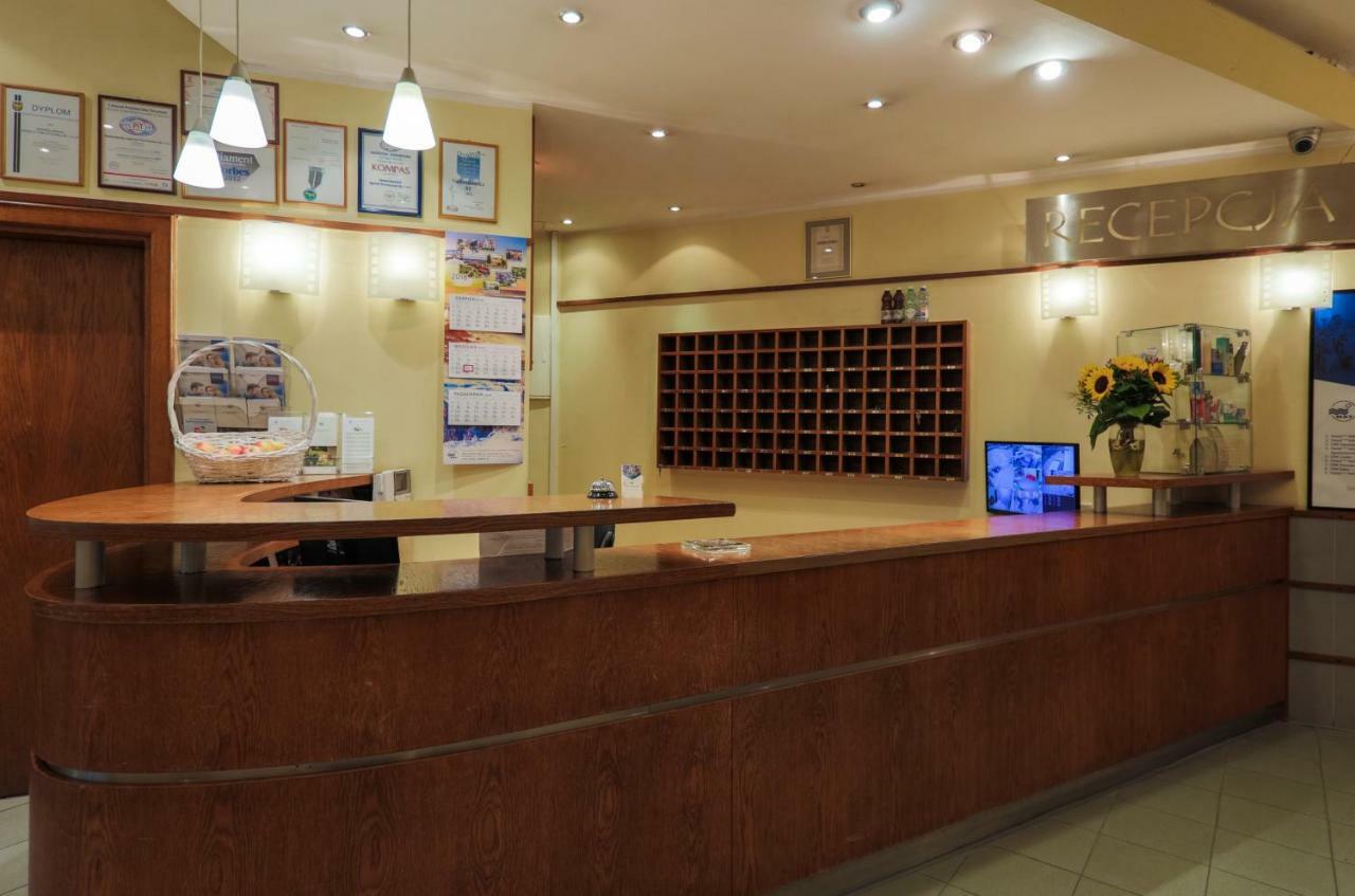 Hotel *** Nat Krynica-Zdrój Extérieur photo