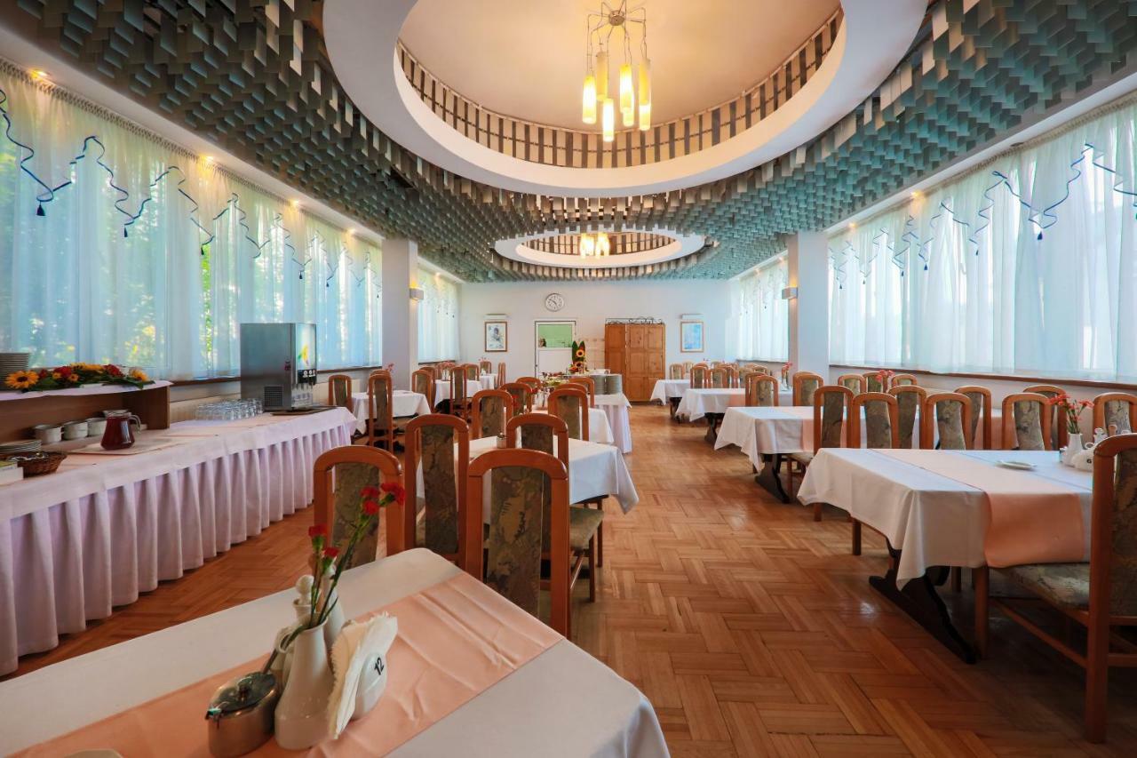 Hotel *** Nat Krynica-Zdrój Extérieur photo