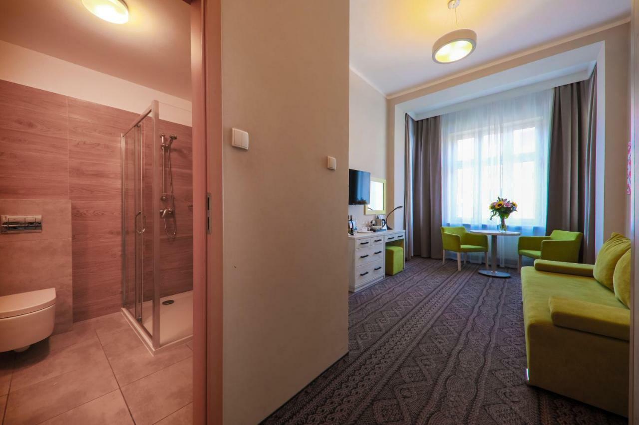 Hotel *** Nat Krynica-Zdrój Extérieur photo